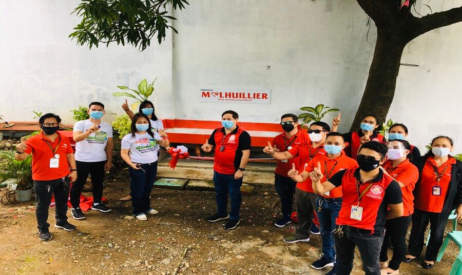 M Lhuillier Donates Hand-Washing Facilities to Schools