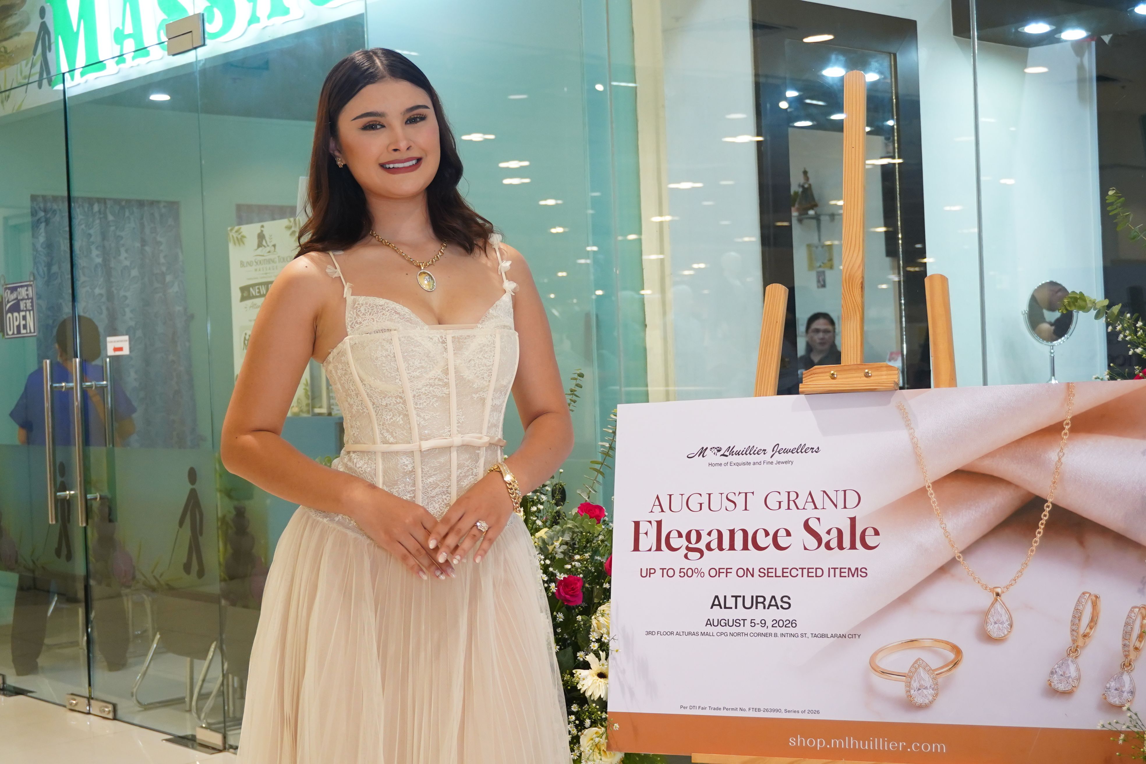 M Lhuillier Jewellers August Grand Sale Shines in Bohol